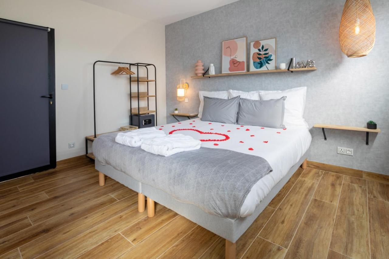Le Somail L'Entre Deux-Suite Romantique - Jacuzzi Privatif - Clim Reversible - Wifi מראה חיצוני תמונה