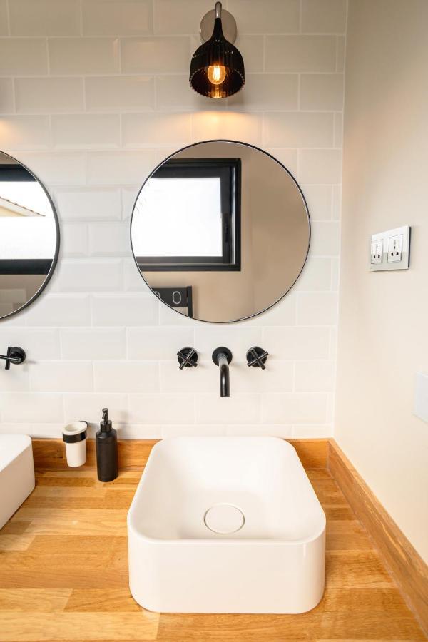 Le Somail L'Entre Deux-Suite Romantique - Jacuzzi Privatif - Clim Reversible - Wifi מראה חיצוני תמונה