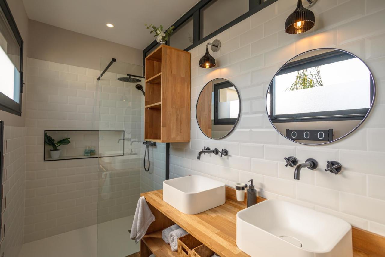 Le Somail L'Entre Deux-Suite Romantique - Jacuzzi Privatif - Clim Reversible - Wifi מראה חיצוני תמונה